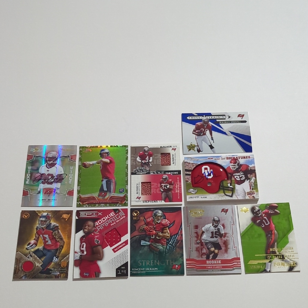 Lot Of NFL Trading Cards Of Tampa Bay Buccaneers Numbered Jersey Rookie Autos